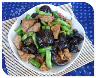香菇豆腐角的做法