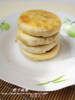 娃娃菜肉丁饼的做法