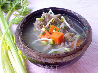 黄豆芽大骨汤的做法