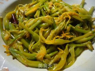 凉拌黄花菜的做法