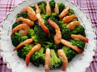 西兰花炒虾仁的做法