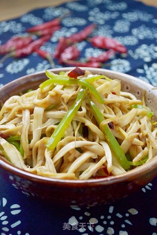 干煸手撕杏鲍菇的做法