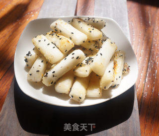 桂花芝麻糖炒年糕的做法