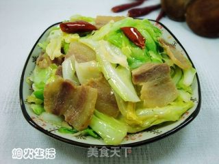 腊肉炒手撕包菜的做法