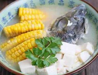 玉米鱼头豆腐汤的做法