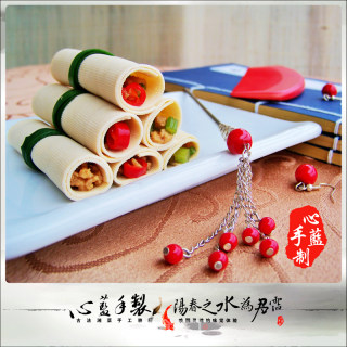 心蓝手制私房菜【芹香千张手卷】——清新宜人，宛若出水芙蓉的做法