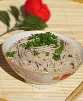 清汤芝麻酱苦荞面的做法
