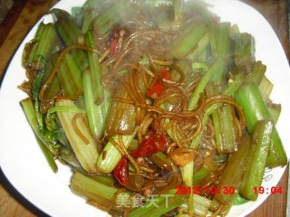 芹菜炖粉条的做法