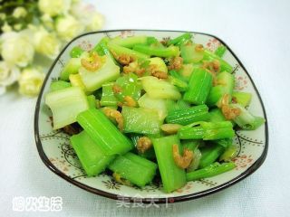海米烧芹菜的做法