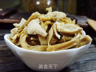 黄花菜炒鸡肉的做法