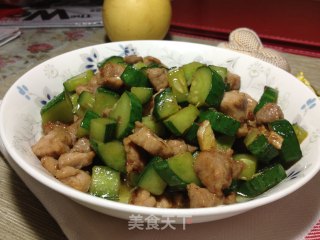 黄瓜肉丁的做法