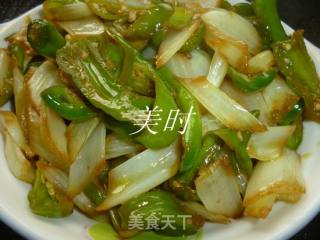 白菜杆子炒辣椒的做法