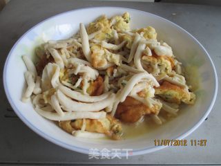 海鲜菇炒鸡蛋的做法