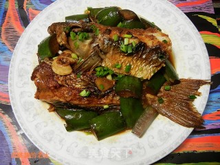 茄子红烧鯔鱼的做法