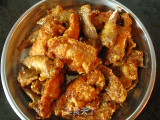 香酥奥尔良炸翅的做法
