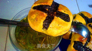 黑米豆沙南瓜面包的做法