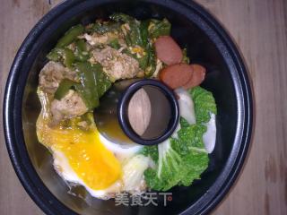 香喷喷热腾腾的辣椒炒肉煲仔饭~~的做法