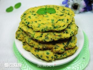 一款美味的早餐饼——鸡蛋韭菜豆渣饼的做法