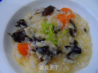 养颜粥品——木耳香菇粥的做法