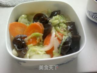 白菜炒木耳的做法