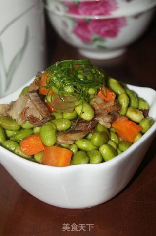 五花肉炒毛豆的做法