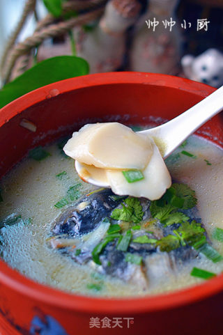 鲜味十足-【豆浆鱼头年糕汤】的做法