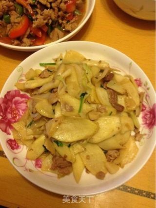 茭白炒肉的做法