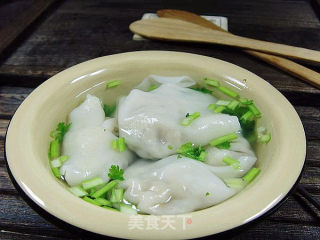 素馅馄饨