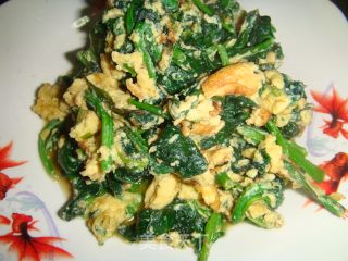 菠菜炒鸡蛋的做法