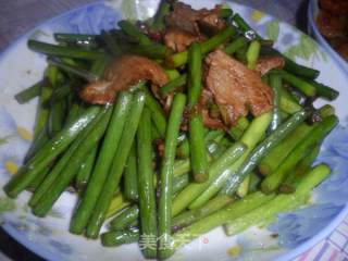 蒜苔炒肉的做法
