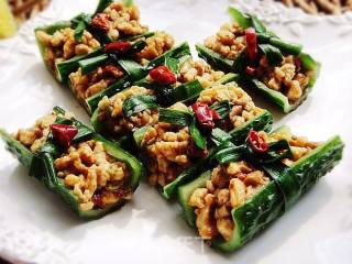 酱料肉末黄瓜卷的做法