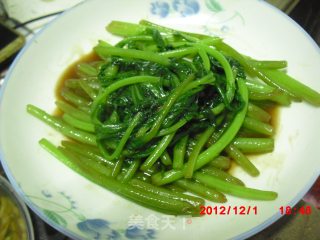 蚝油炒茼蒿的做法