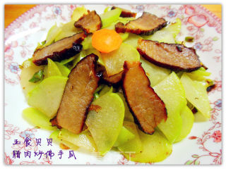 腊肉炒佛手瓜的做法