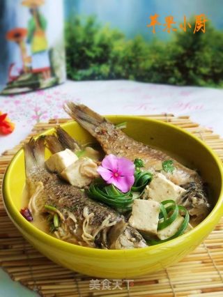 鲫鱼炖豆腐的做法