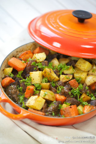 Beef with roasted potato & carrot stew的做法