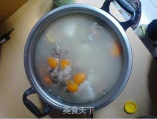 滋补排骨炖汤煲的做法
