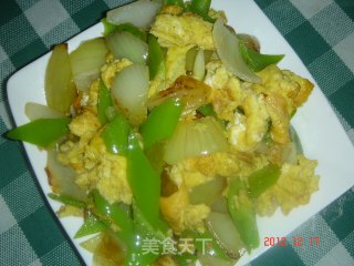 圆葱炒鸡蛋的做法