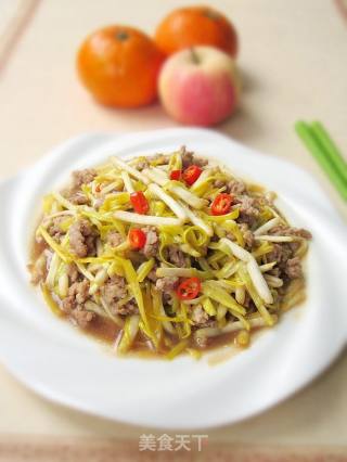 韭黄炒肉末的做法