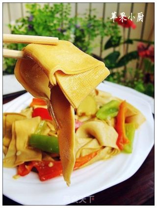 蚝油烧千张结的做法