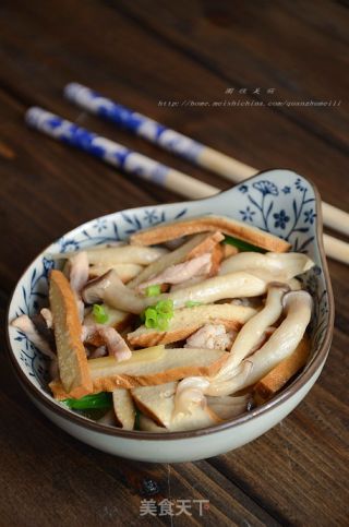 蘑菇炒香干的做法