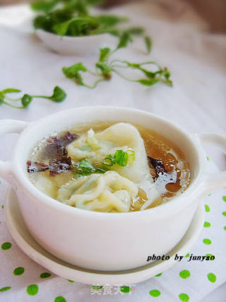 荠菜鲜肉小馄饨