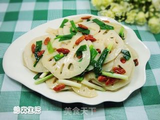 养生小菜——清炒藕片的做法