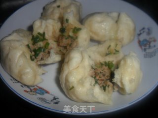 香葱肉包——抵挡不了的美味食物的做法