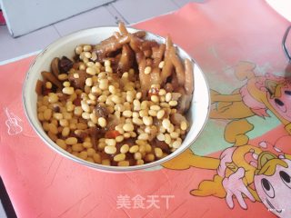凤爪焖黄豆的做法