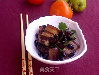 黑豆卤肉的做法