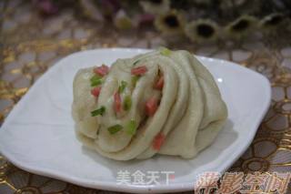 葱油火腿肠花卷的做法