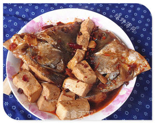 香辣鱼头豆腐的做法
