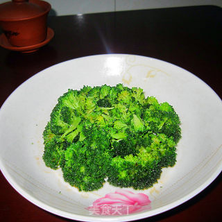 微波西兰花的做法