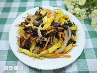 家常小菜——三丝炒蛋的做法