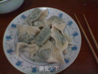 鱿鱼韭菜苔水饺的做法